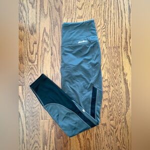 EDDIE BAUER Women’s Medium Black and Gray Leggings